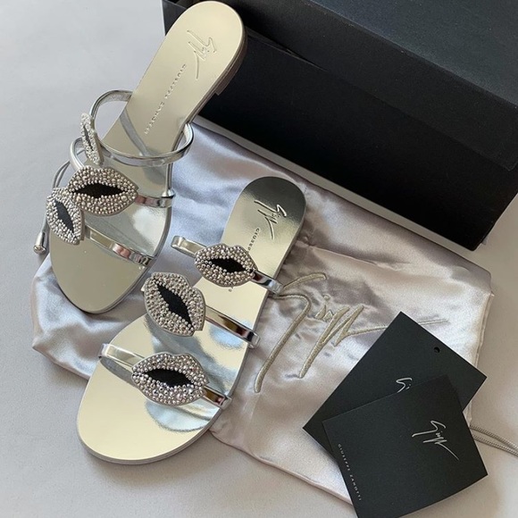 Giuseppe Zanotti Shoes - 💋giuseppe zanotti NIB silver Swarovski kiss flats